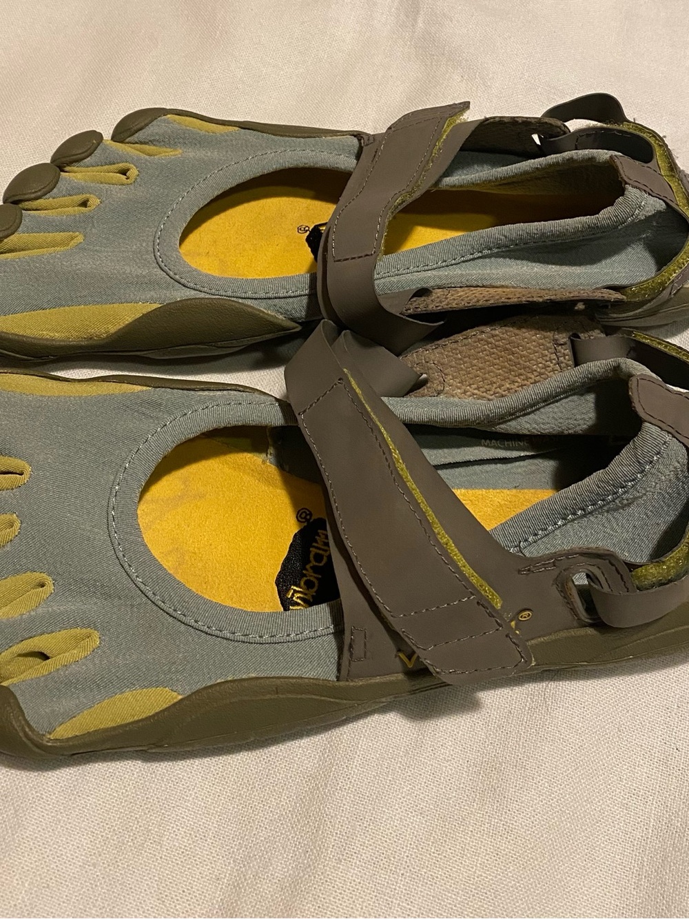 Vibram Five Finger Sprint Mary Jane Bare Foot Shoes - Picture 4 of 6